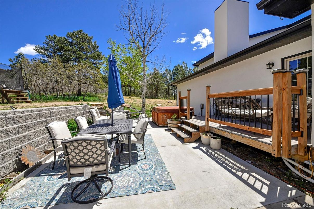 Exterior, Hot Tub