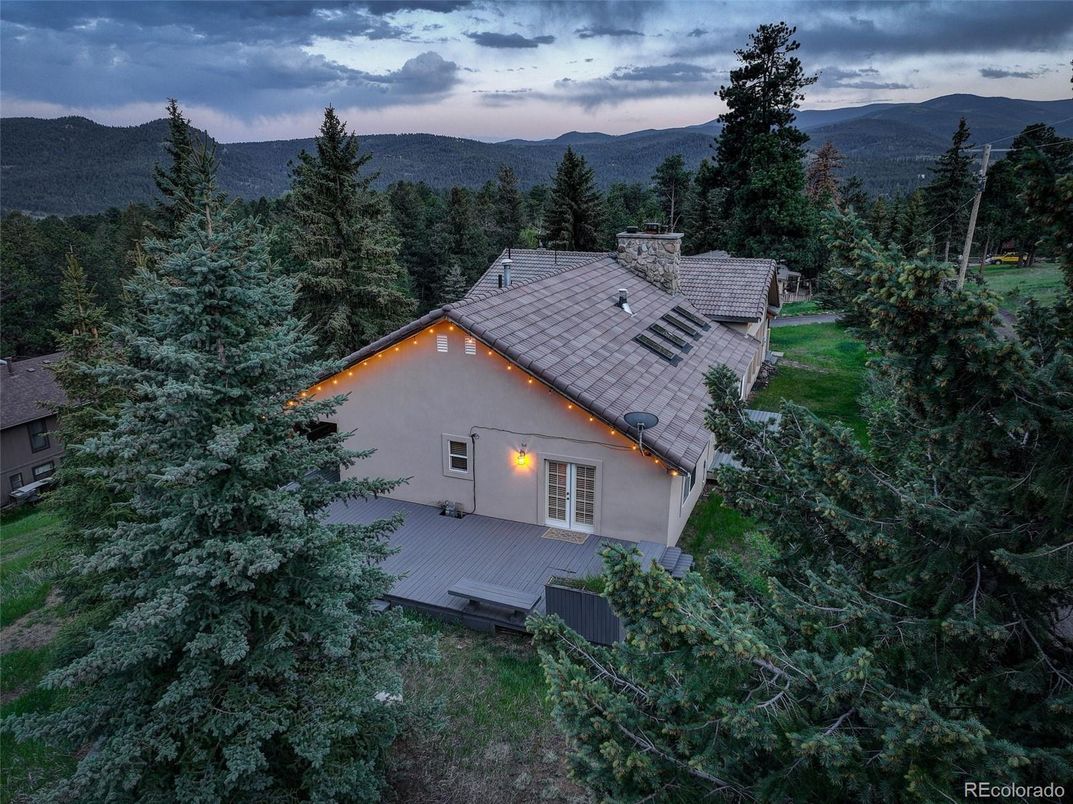 Exterior, Drone