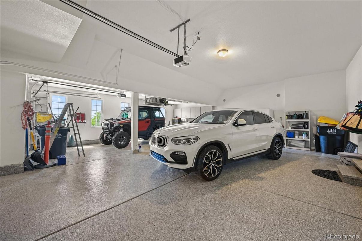 Garage, Interior