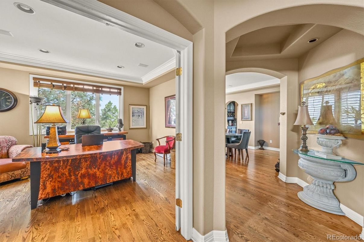 Home Office, Interior, Recessed Lighting, Wood Texture Flooring