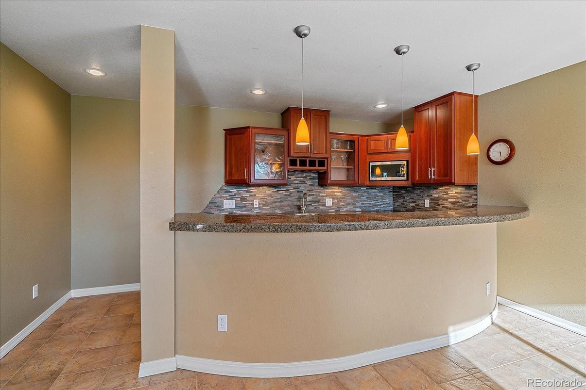 Interior, Pendant Lights, Recessed Lighting, Wood Texture Flooring