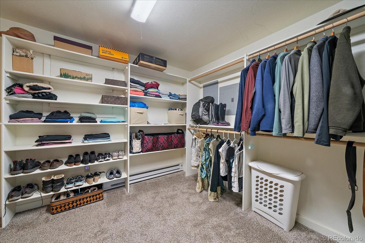 Interior, Walk-in Closets
