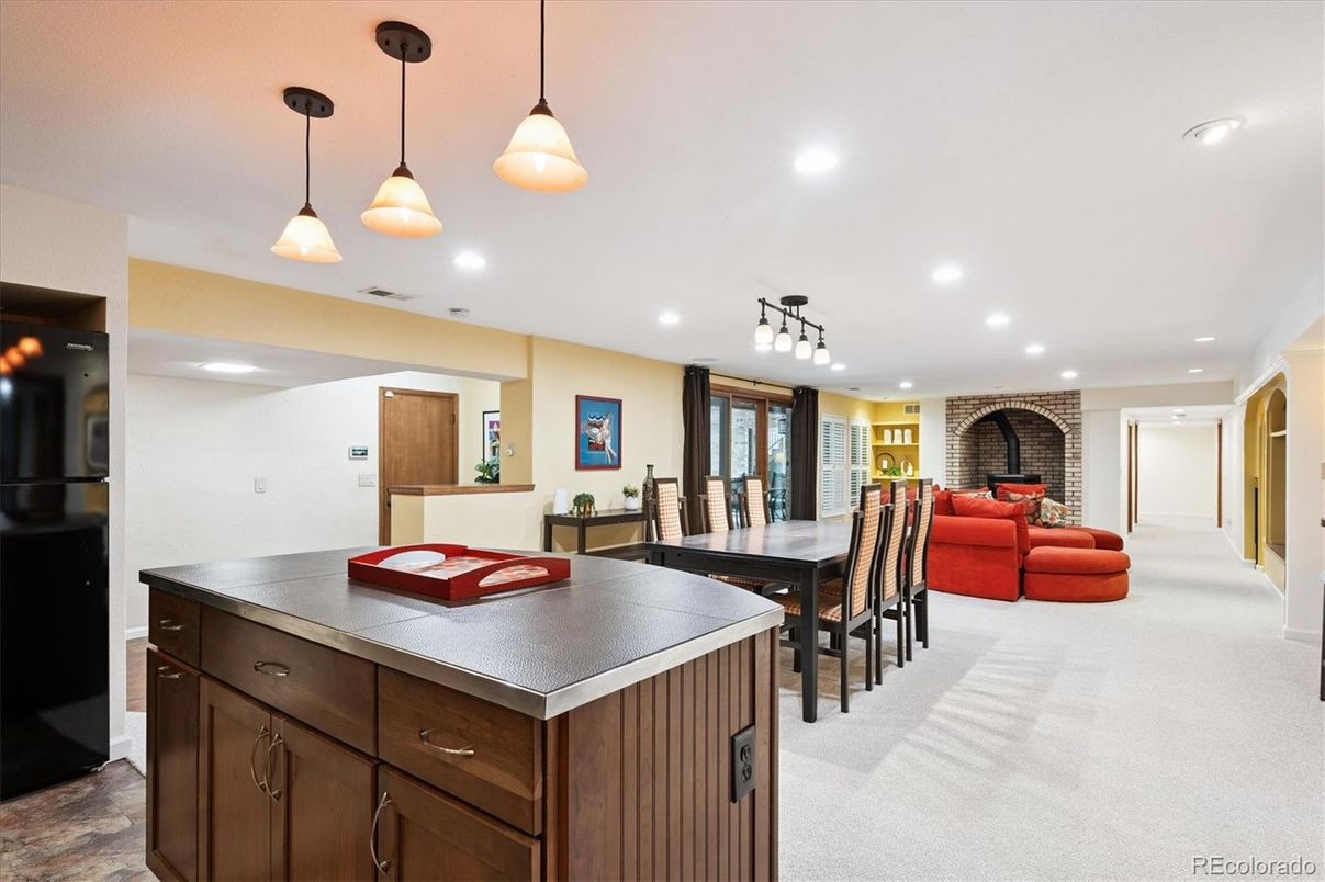 Interior, Living room, Pendant Lights, Recessed Lighting