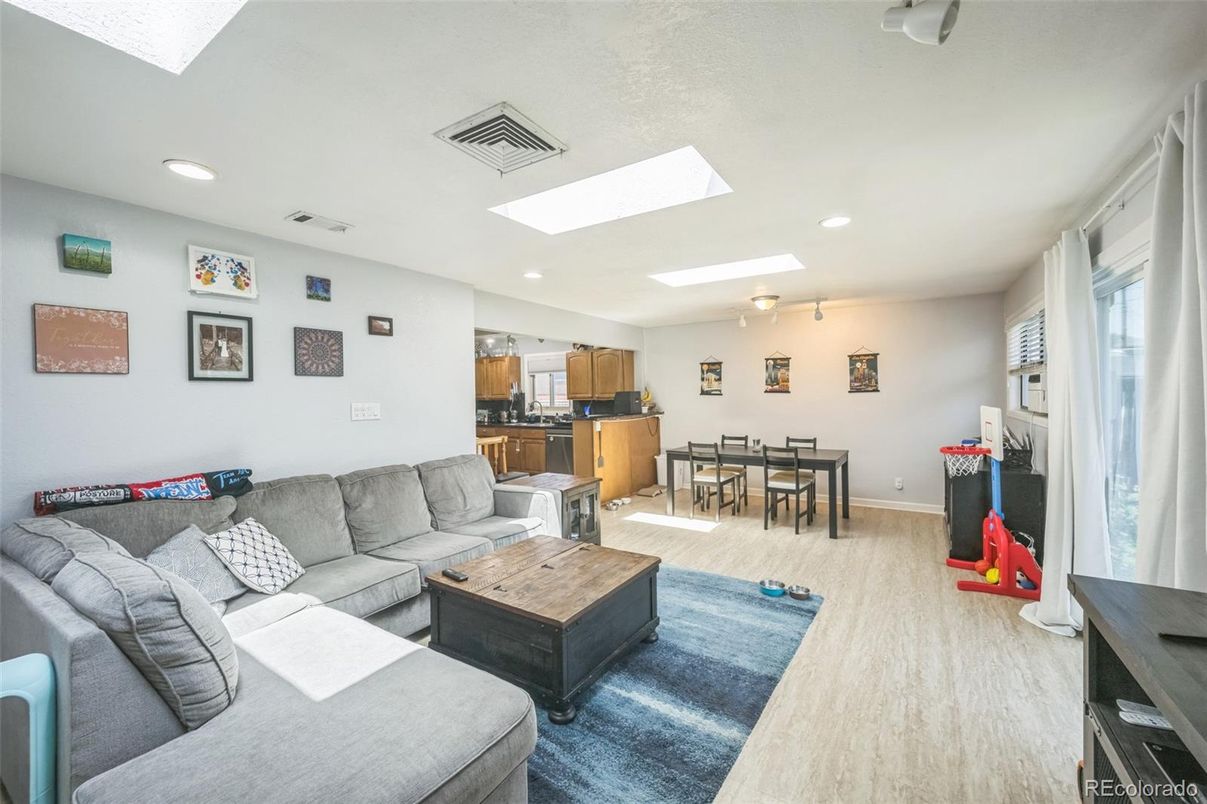 Dining room, Interior, Kitchen, Living room, Recessed Lighting