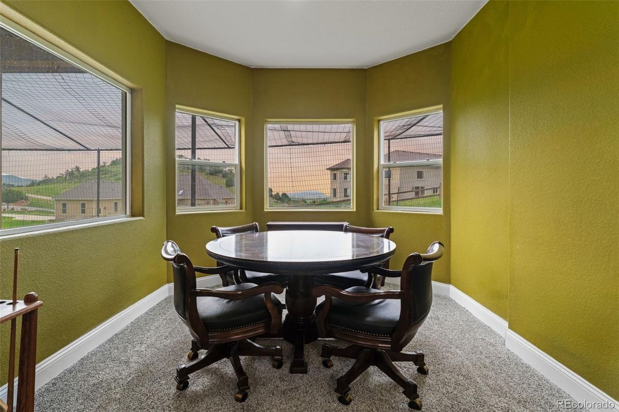 Dining room, Interior