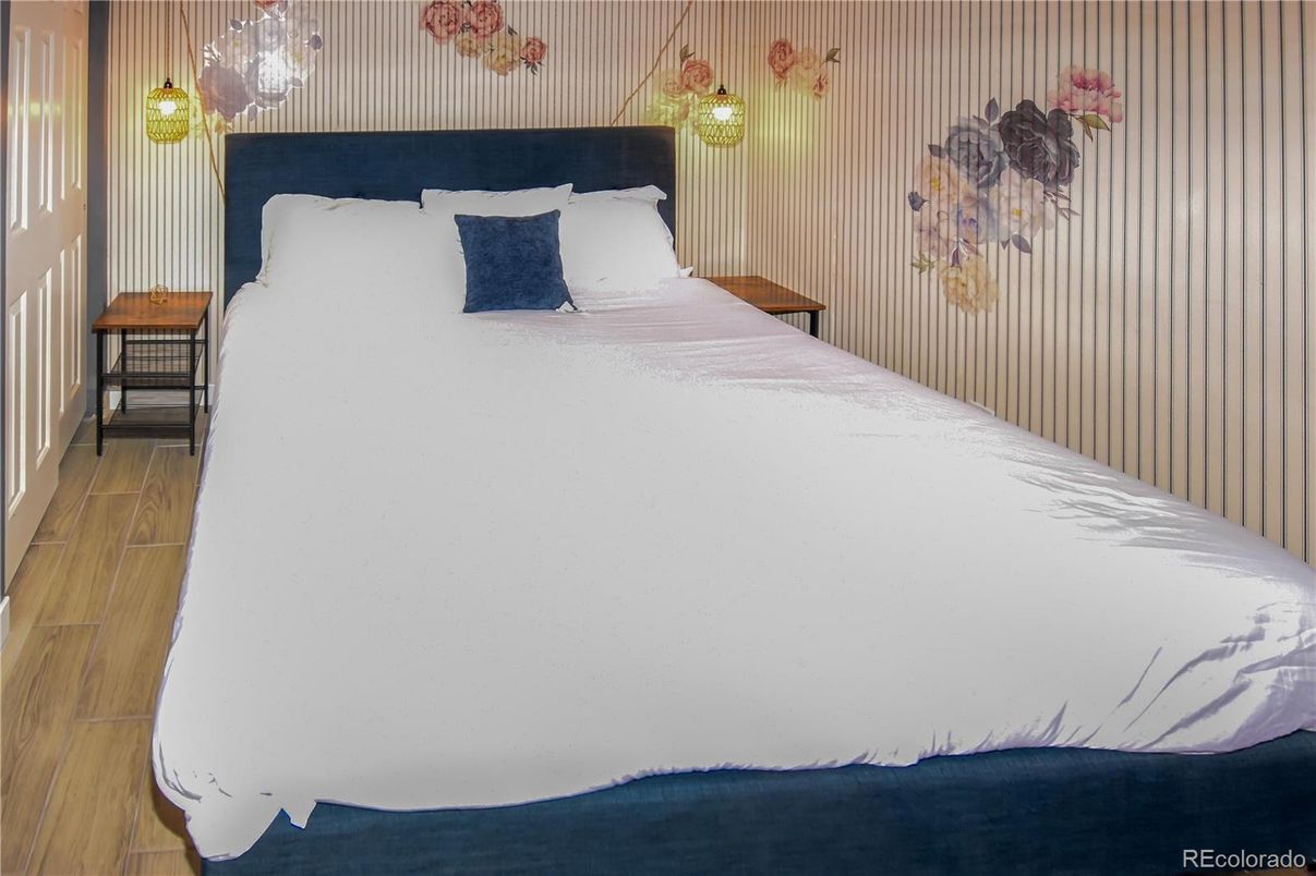 Bedroom, Interior, Pendant Lights, Wood Texture Flooring