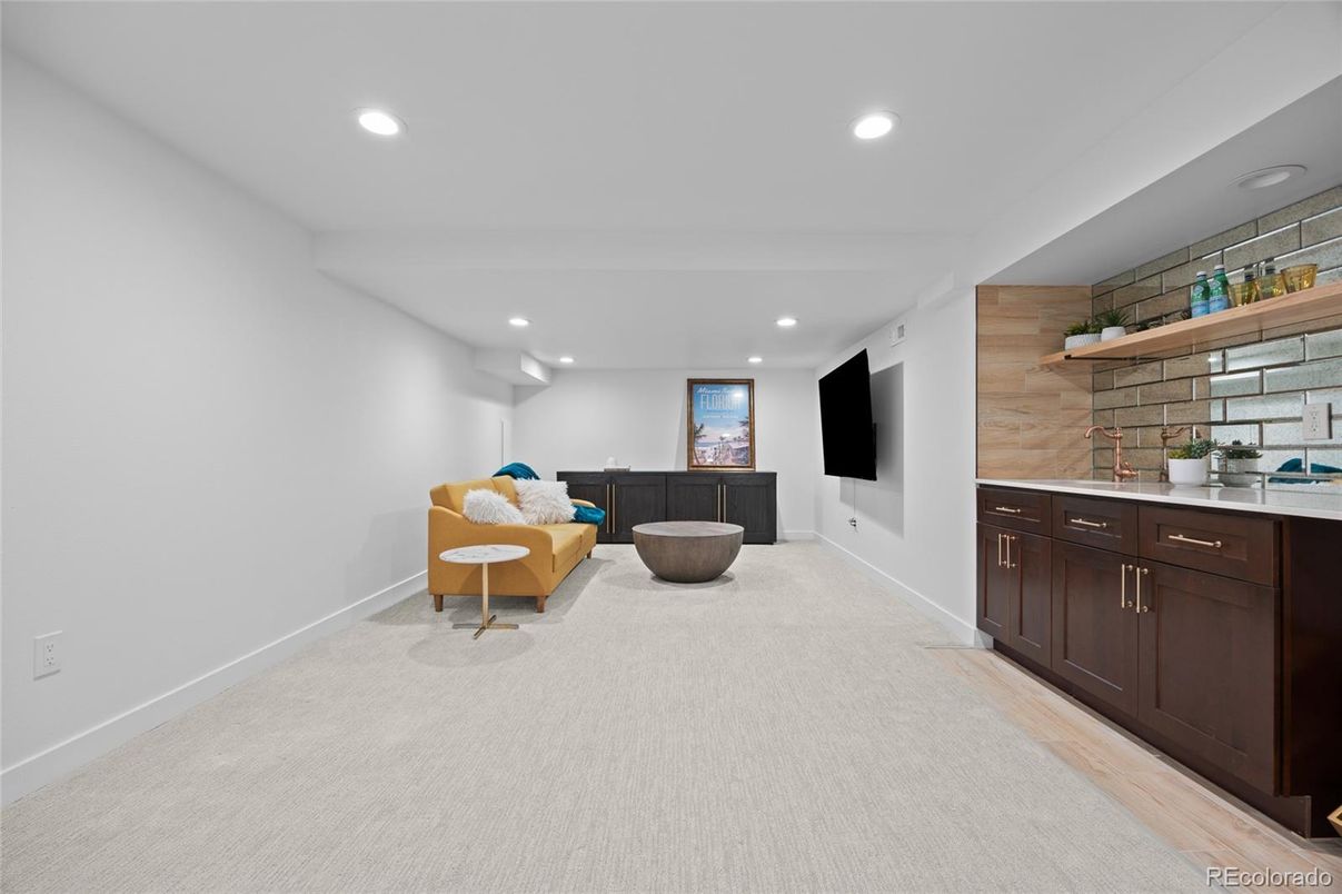 Interior, Recessed Lighting