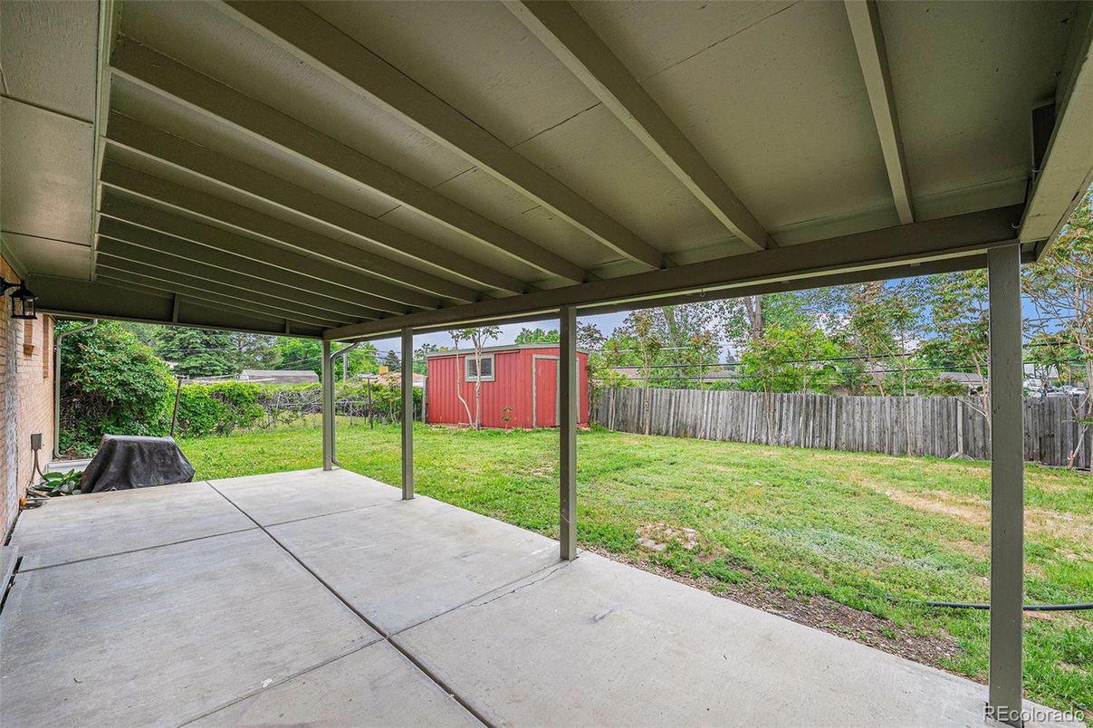 Backyard, Exterior