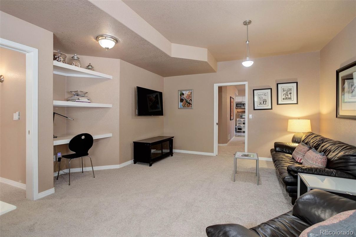 Interior, Living room, Pendant Lights
