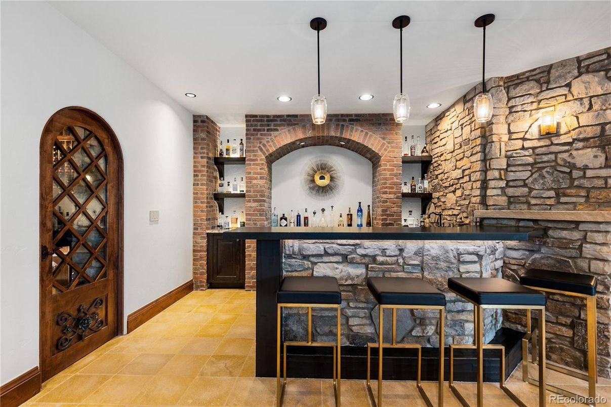 Interior, Pendant Lights, Recessed Lighting, Stone Walls
