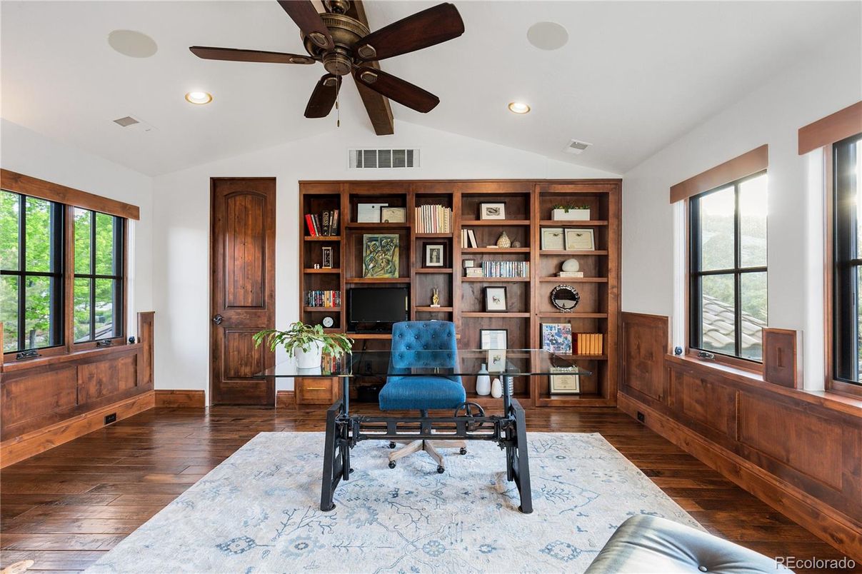 Home Office, Interior, Recessed Lighting, Wood Texture Flooring