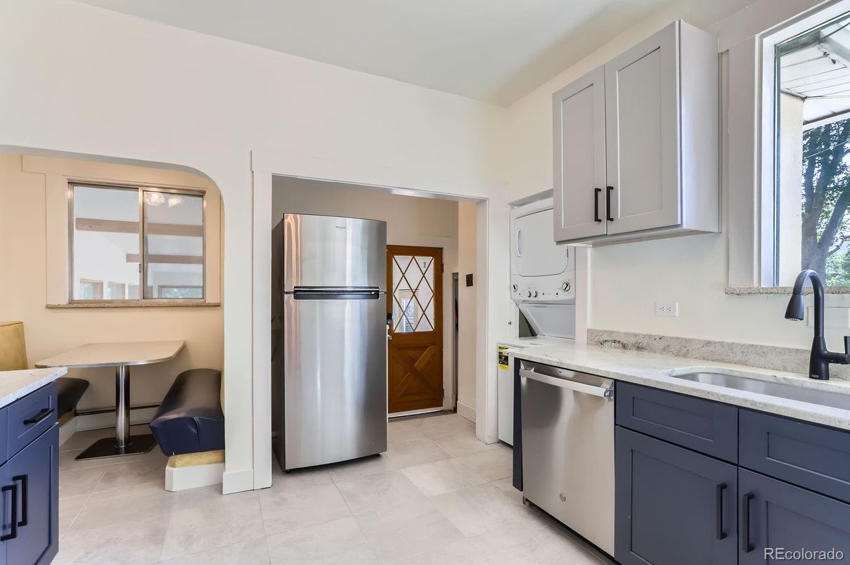 Interior, Kitchen, Stainless Steel Appliances