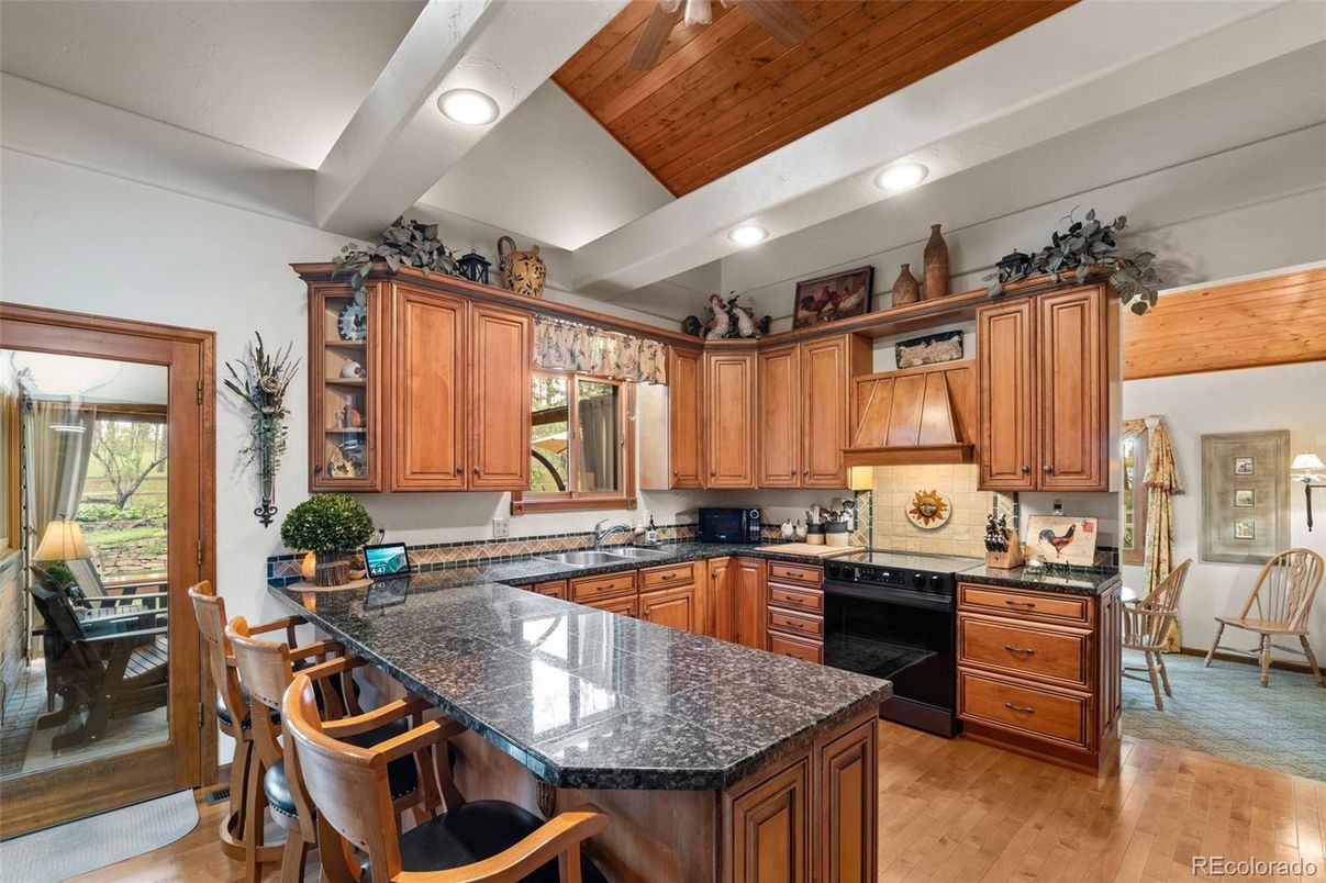 Dining room, Interior, Kitchen, Recessed Lighting, Wooden Ceilings, Wood Texture Flooring