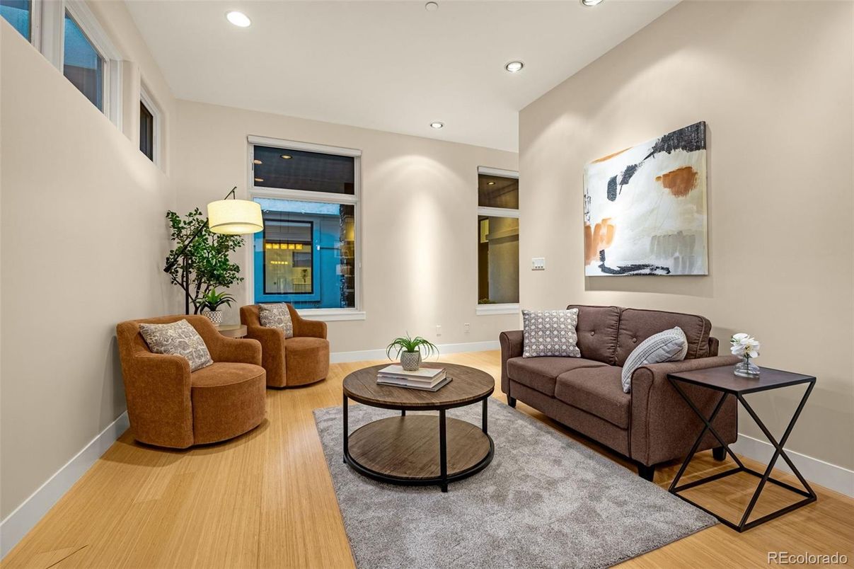 Interior, Living room, Recessed Lighting, Wood Texture Flooring