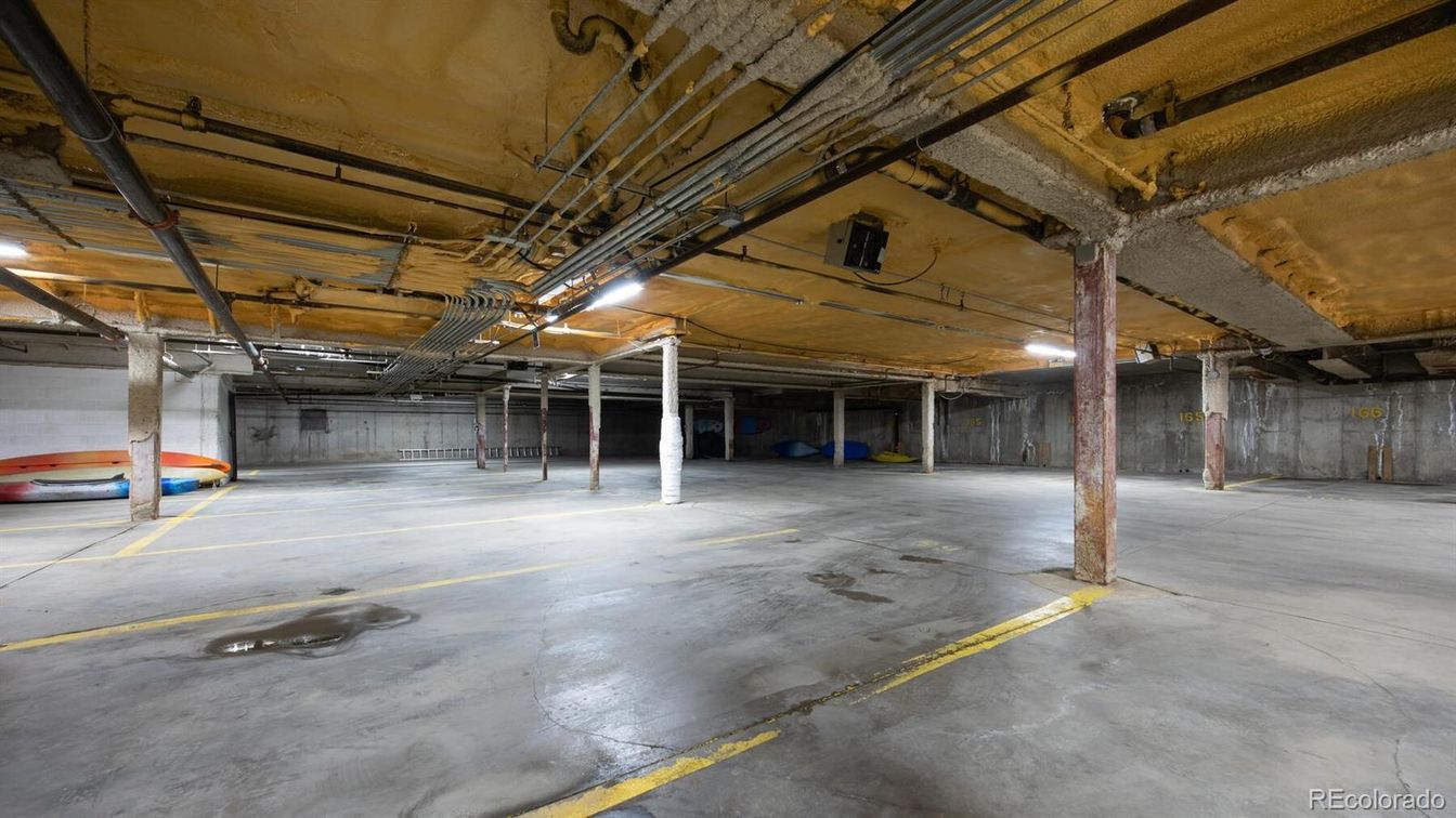 Garage, Interior