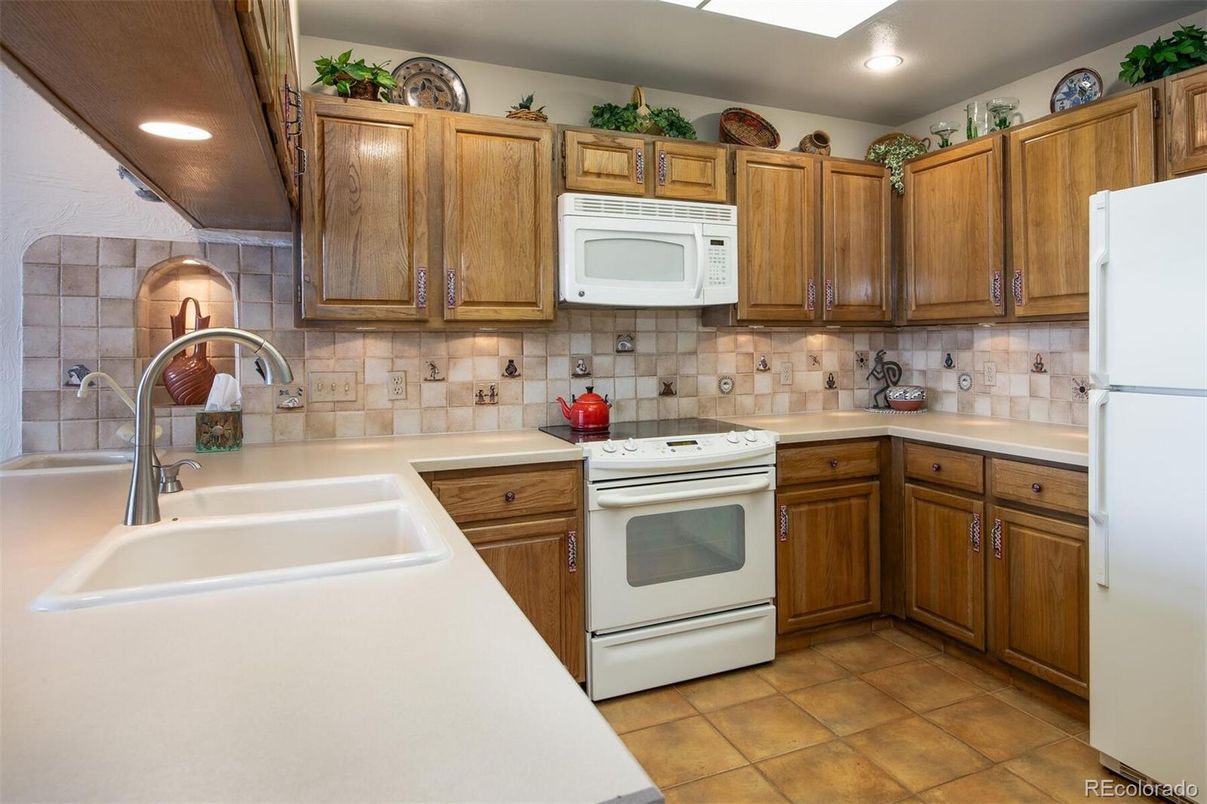 Interior, Kitchen, Recessed Lighting