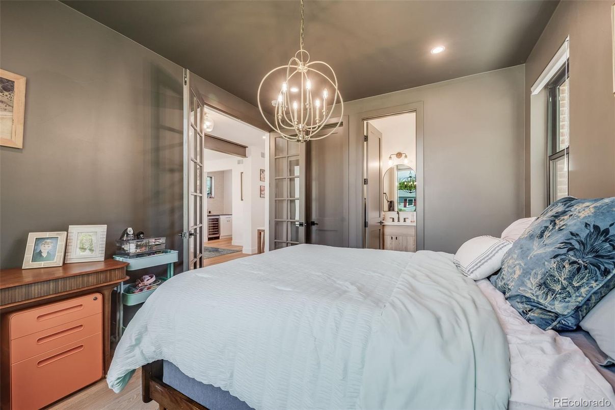 Bedroom, Interior, Pendant Lights, Recessed Lighting, Wood Texture Flooring
