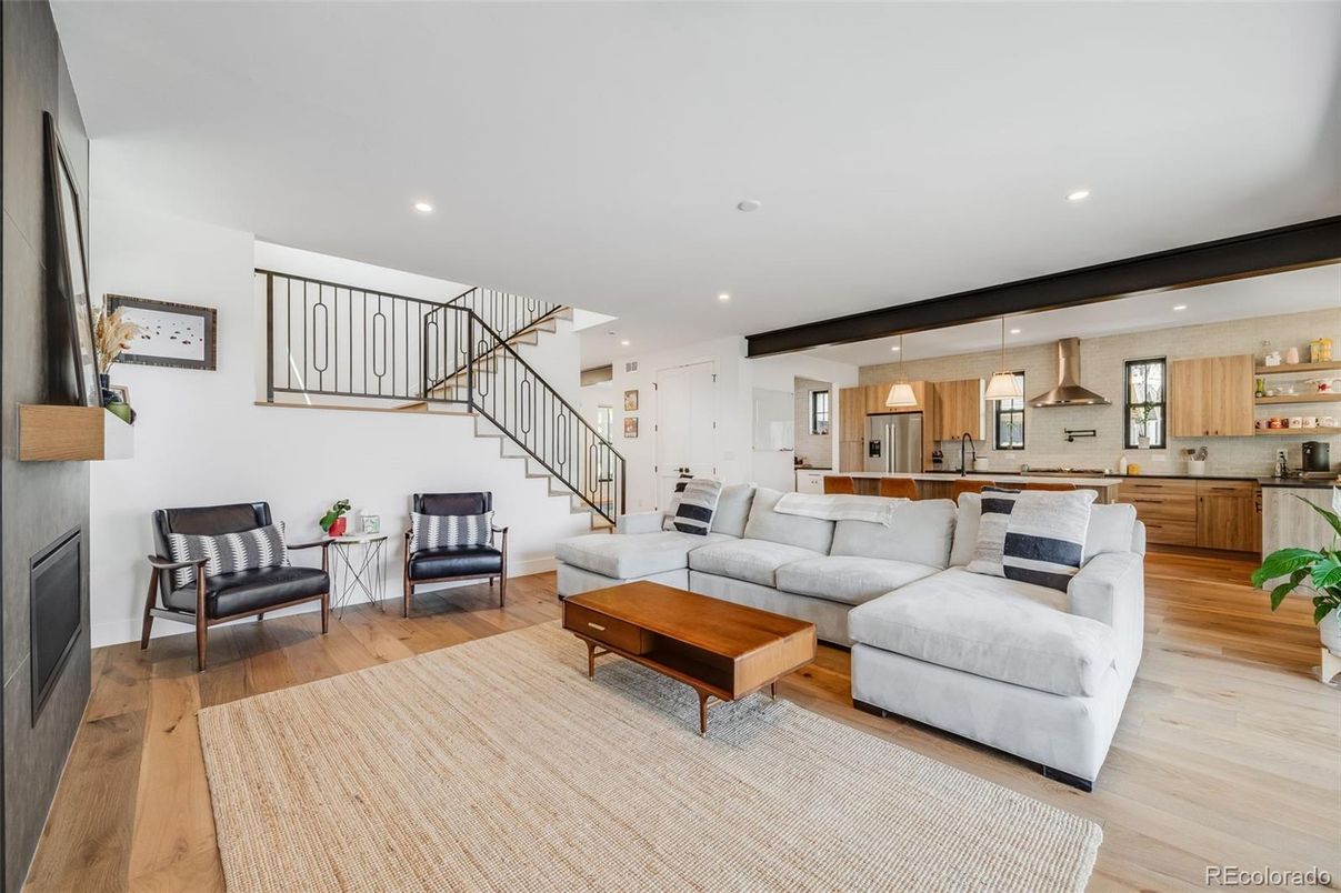 Interior, Kitchen, Living room, Pendant Lights, Recessed Lighting, Stainless Steel Appliances, Wood Texture Flooring