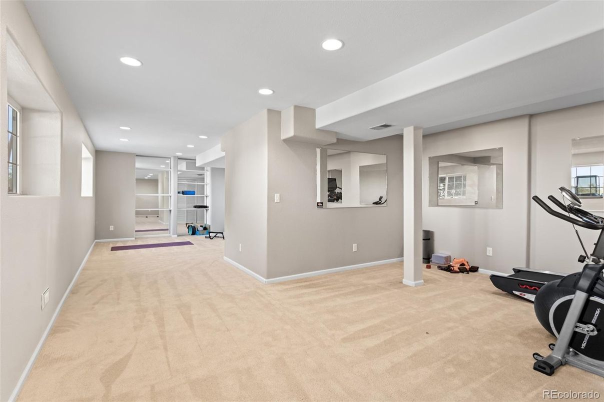 Fitness Equipment, Interior, Recessed Lighting