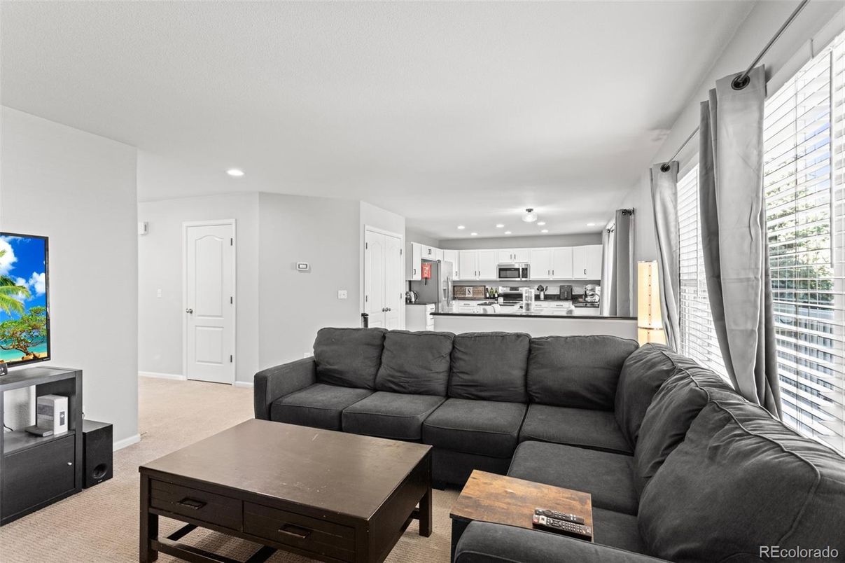 Interior, Kitchen, Living room, Recessed Lighting, Stainless Steel Appliances