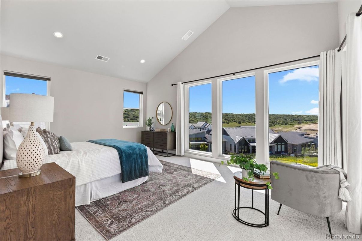 Bedroom, Interior, Recessed Lighting, Water