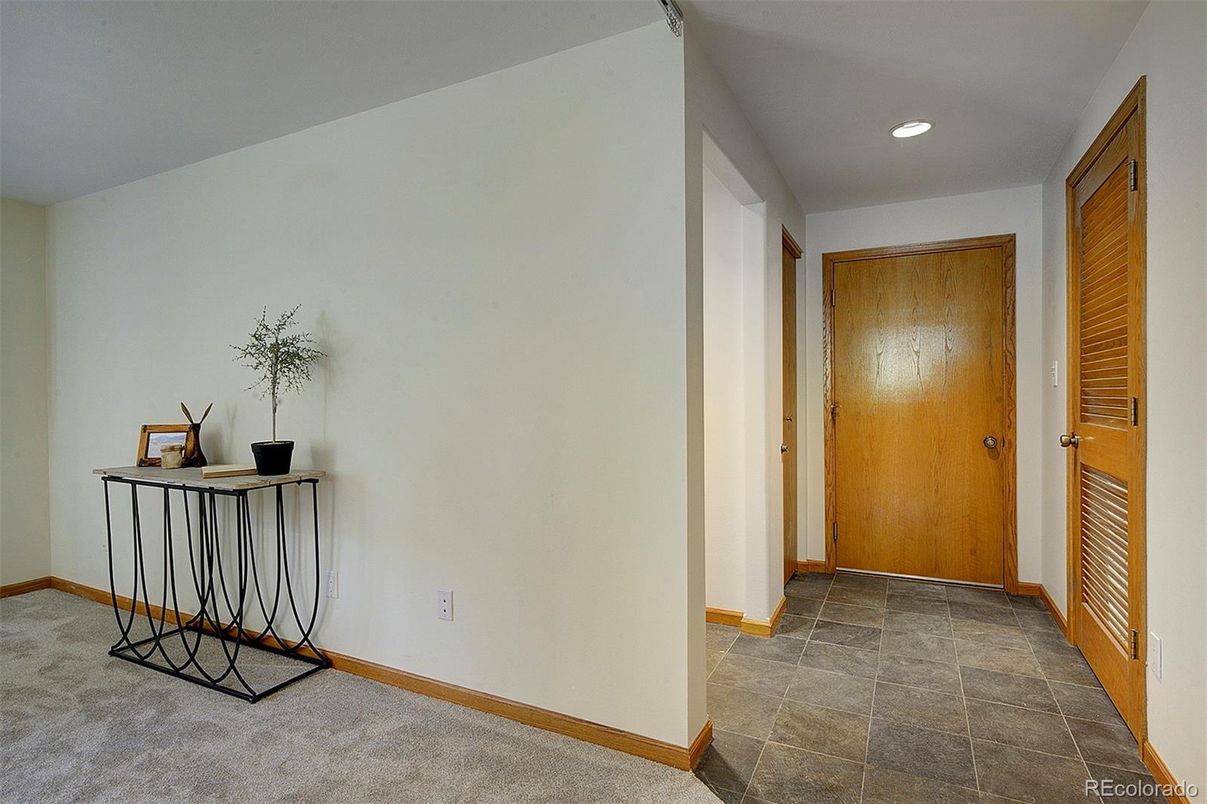 Interior, Recessed Lighting