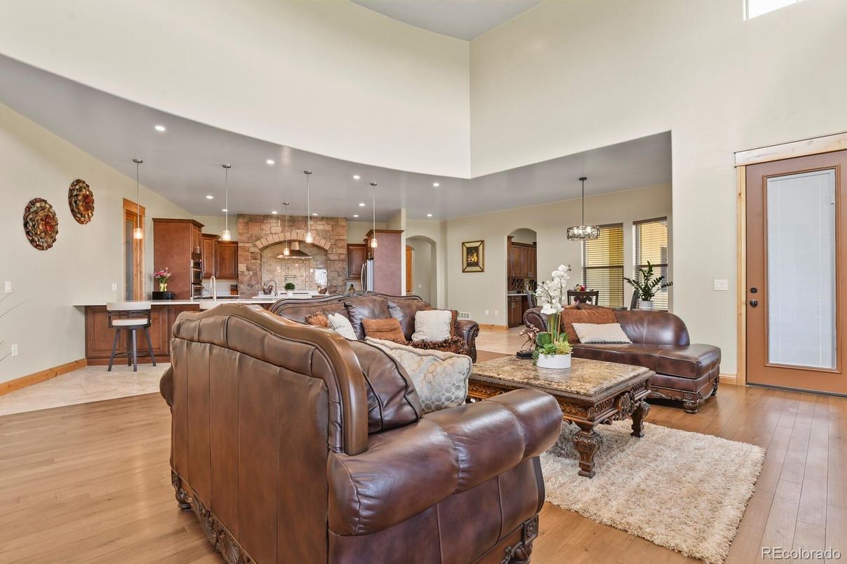 Interior, Kitchen, Living room, Pendant Lights, Recessed Lighting, Wood Texture Flooring
