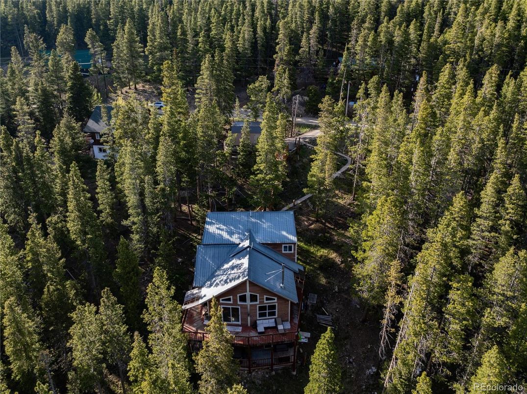 Exterior, Drone