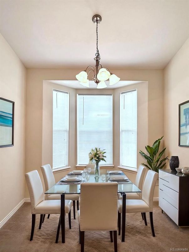 Chandelier, Dining room, Interior