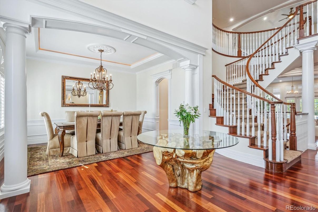 Chandelier, Dining room, Interior, Recessed Lighting, Wood Texture Flooring