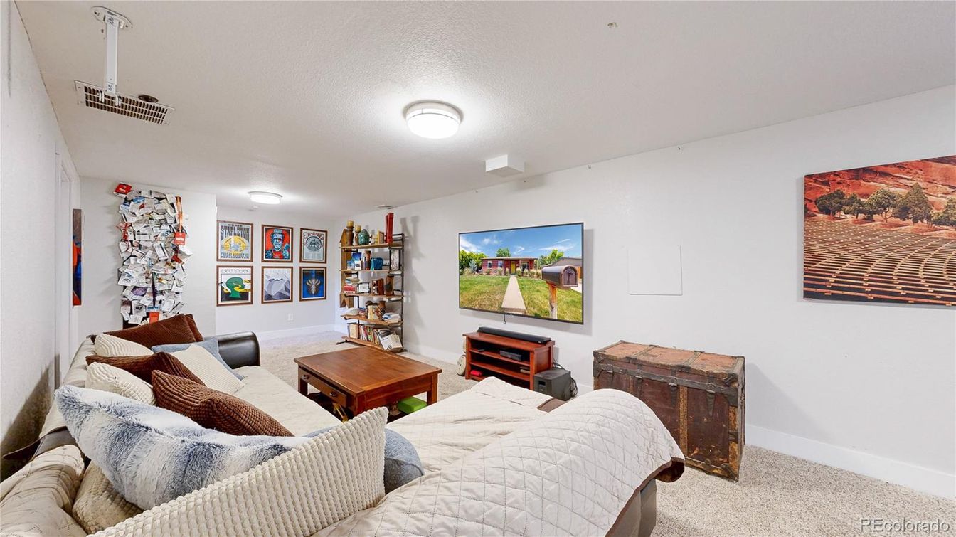 Interior, Living room