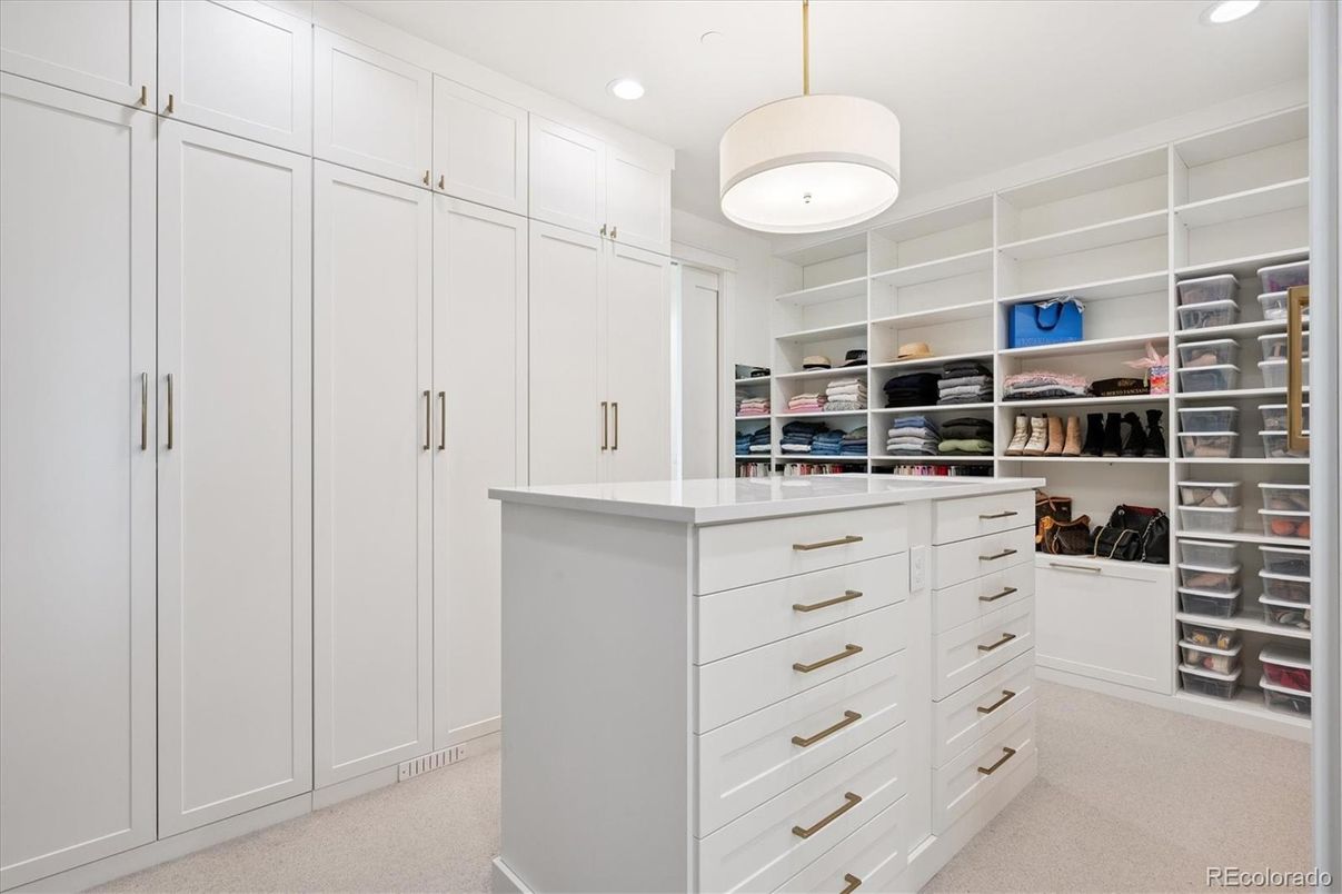 Interior, Recessed Lighting, Walk-in Closets