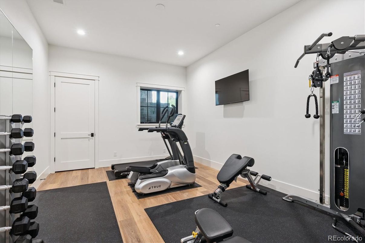 Fitness Equipment, Interior, Recessed Lighting, Wood Texture Flooring