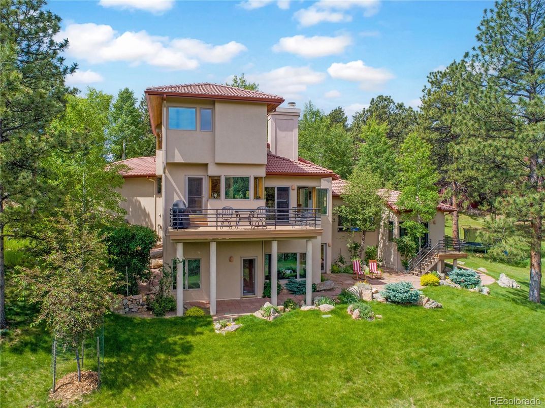 Backyard, Exterior, Facade, Mediterranean