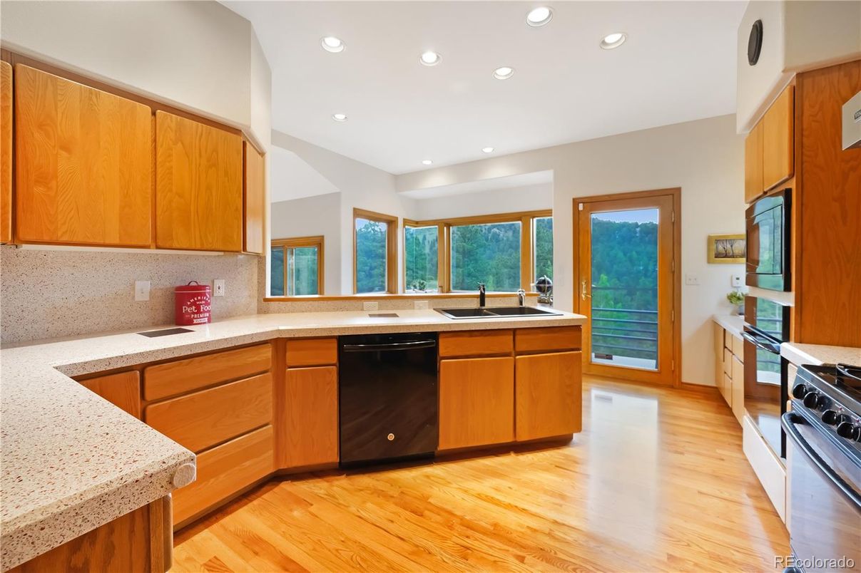 Interior, Kitchen, Recessed Lighting, Wood Texture Flooring