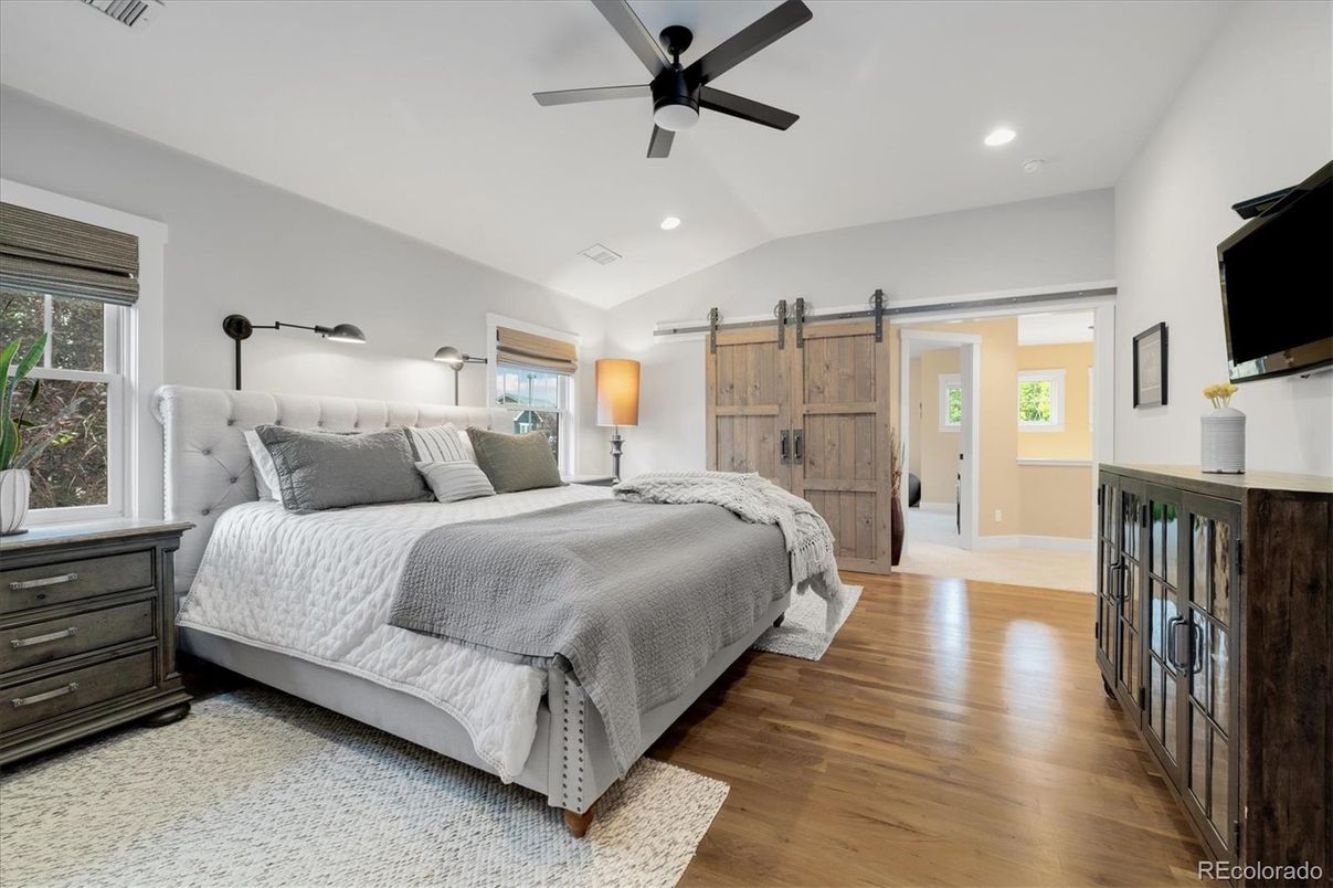 Bedroom, Interior, Recessed Lighting, Wood Texture Flooring