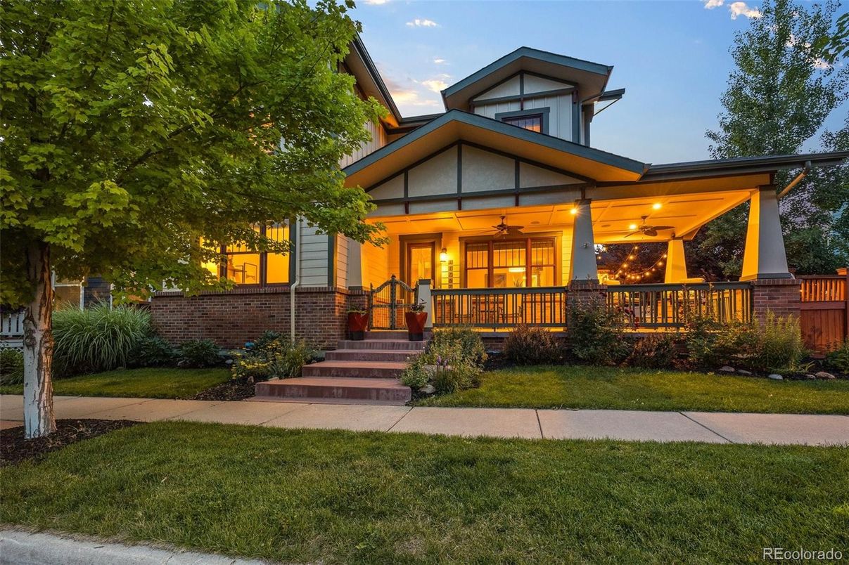 Exterior, Facade, American Craftsman
