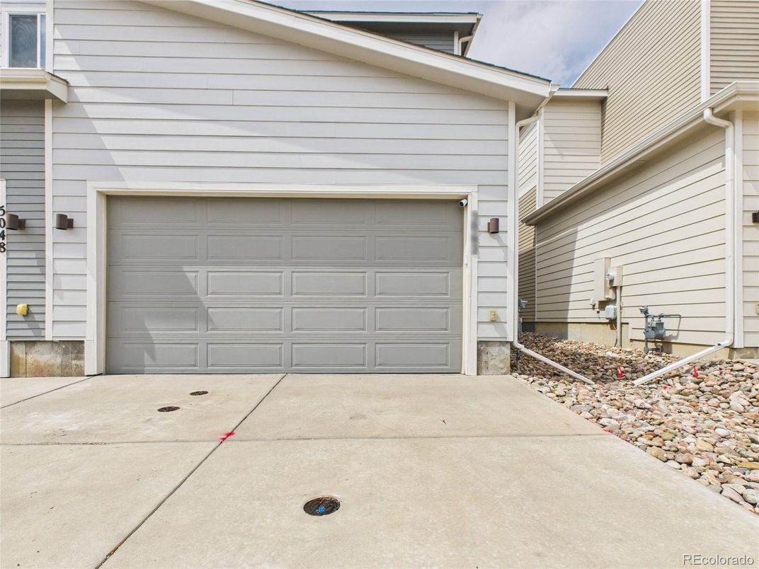 Detached Garage, Exterior
