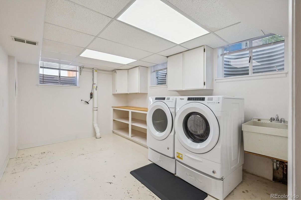 Interior, Washer