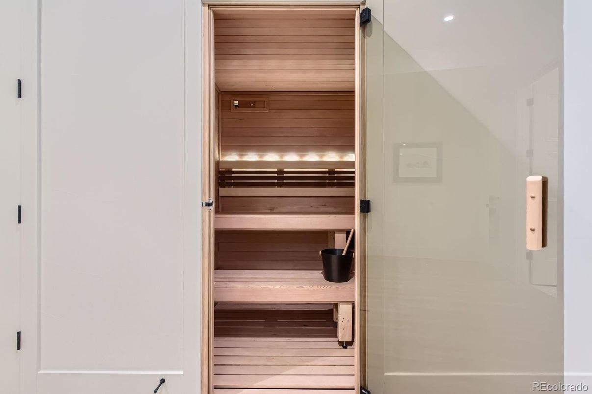 Interior, Recessed Lighting, Sauna Room
