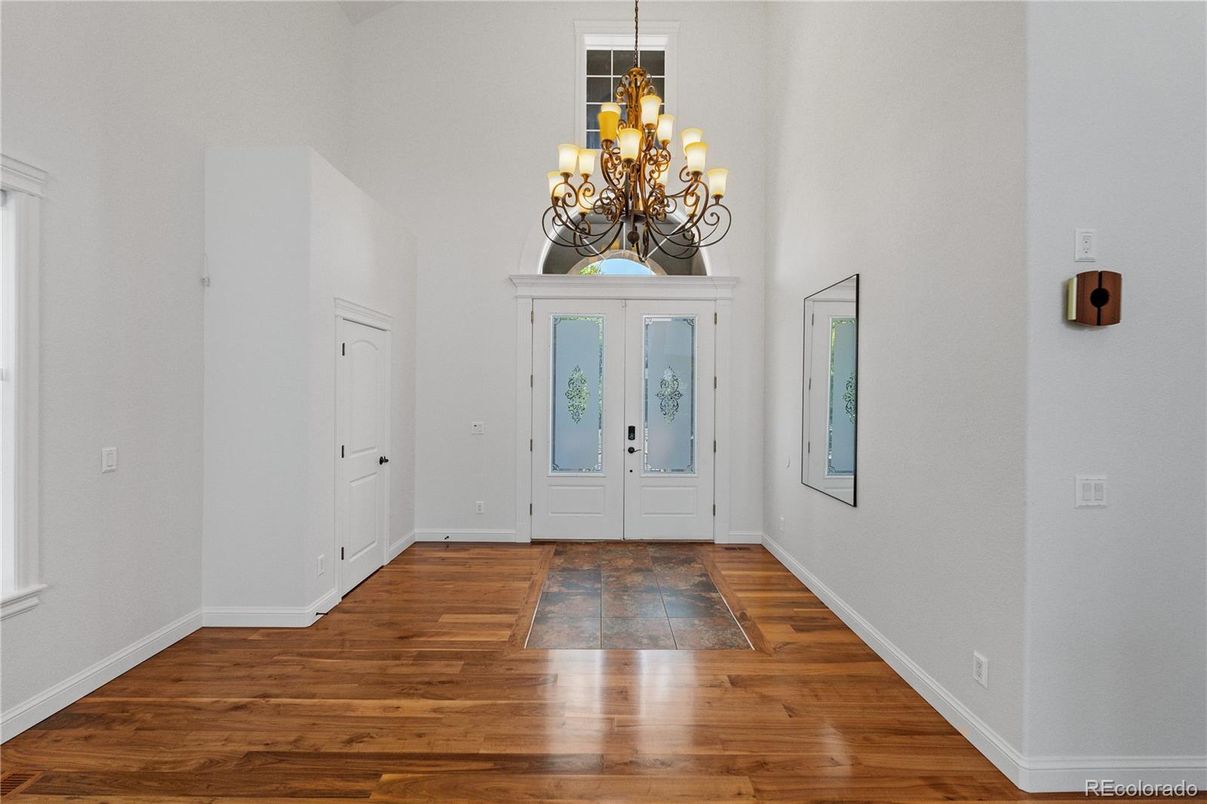 Chandelier, Interior, Wood Texture Flooring