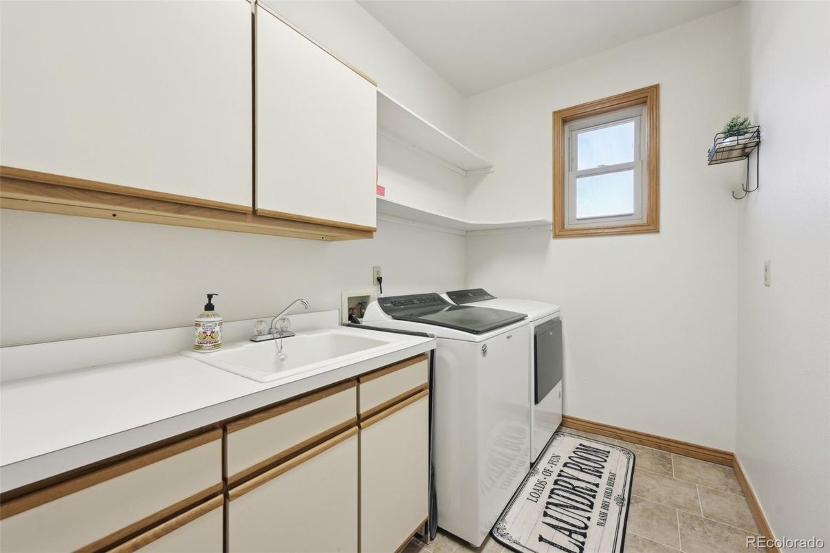 Interior, Washer