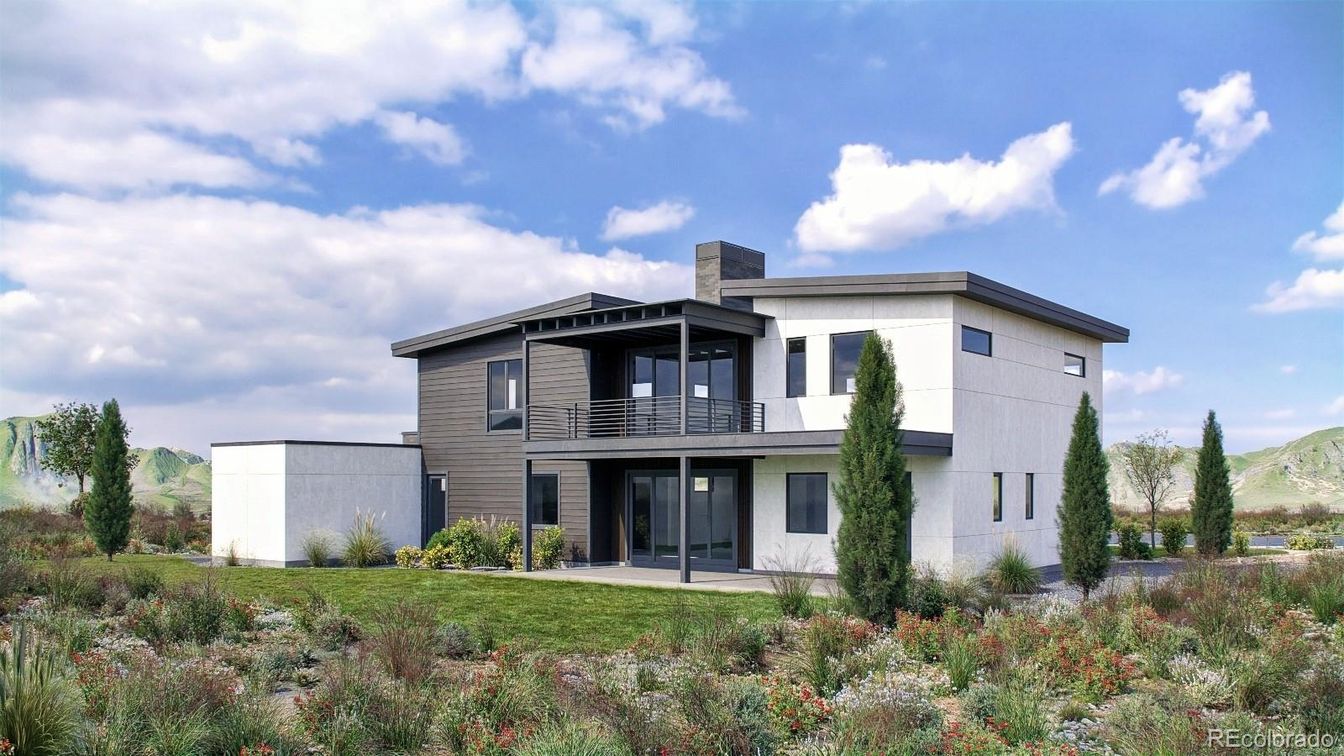 Backyard, Exterior, Facade, Modern