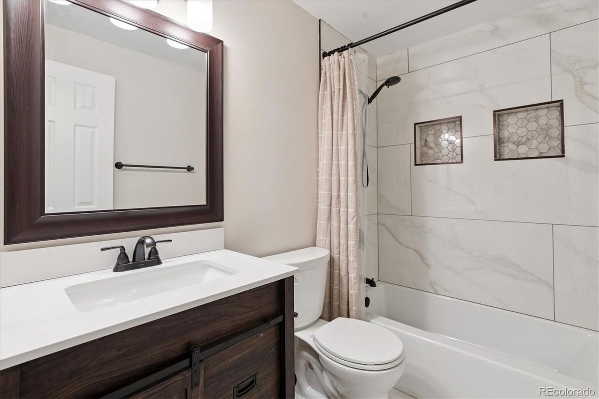 Bathroom, Interior, Marble Walls