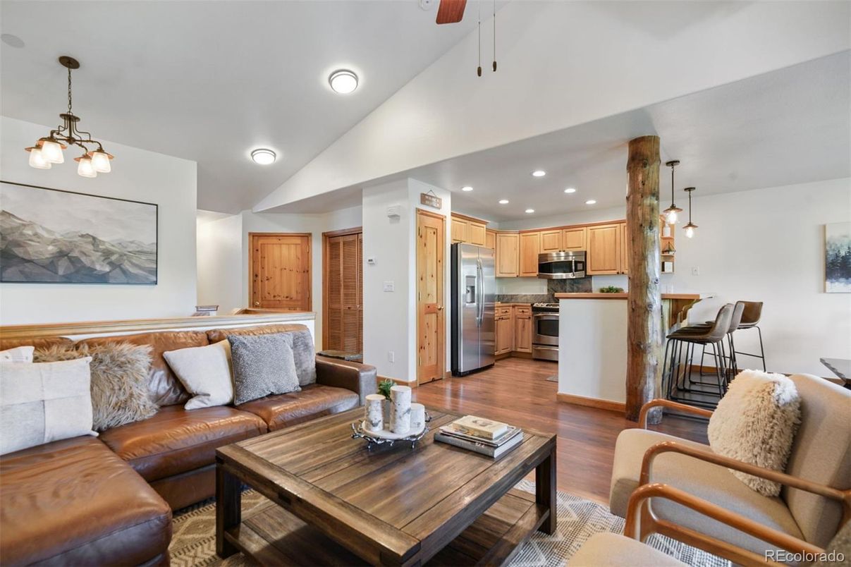 Dining room, Interior, Kitchen, Living room, Pendant Lights, Recessed Lighting, Stainless Steel Appliances, Wood Texture Flooring