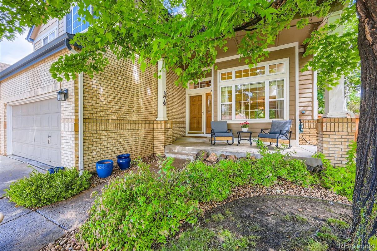 Detached Garage, Exterior