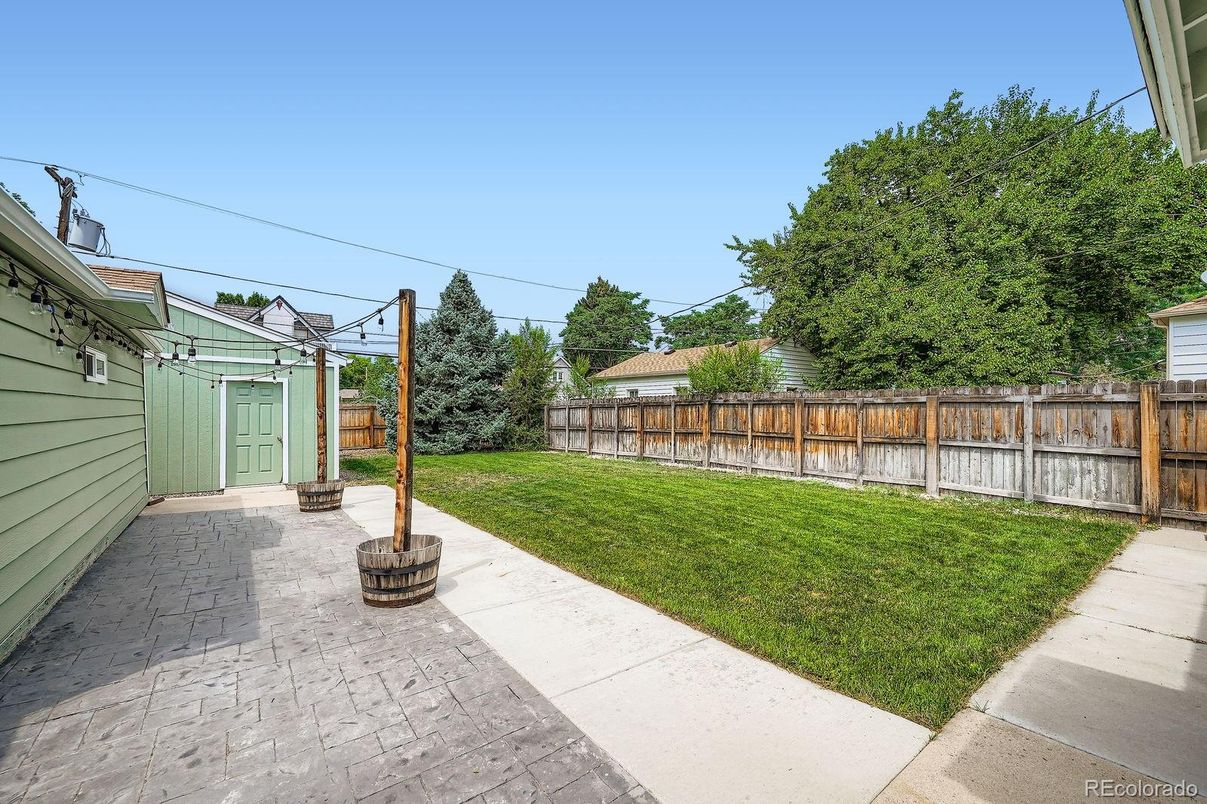Backyard, Exterior