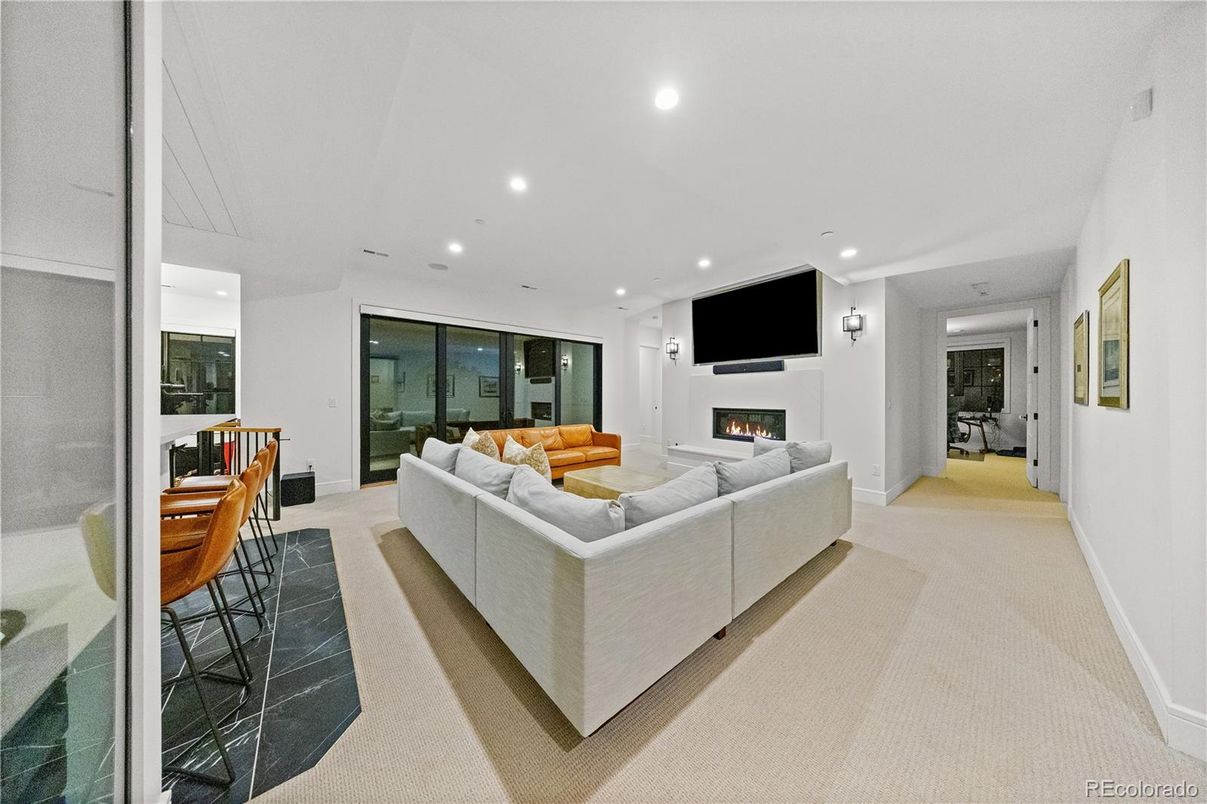 Fireplace, Interior, Living room, Recessed Lighting
