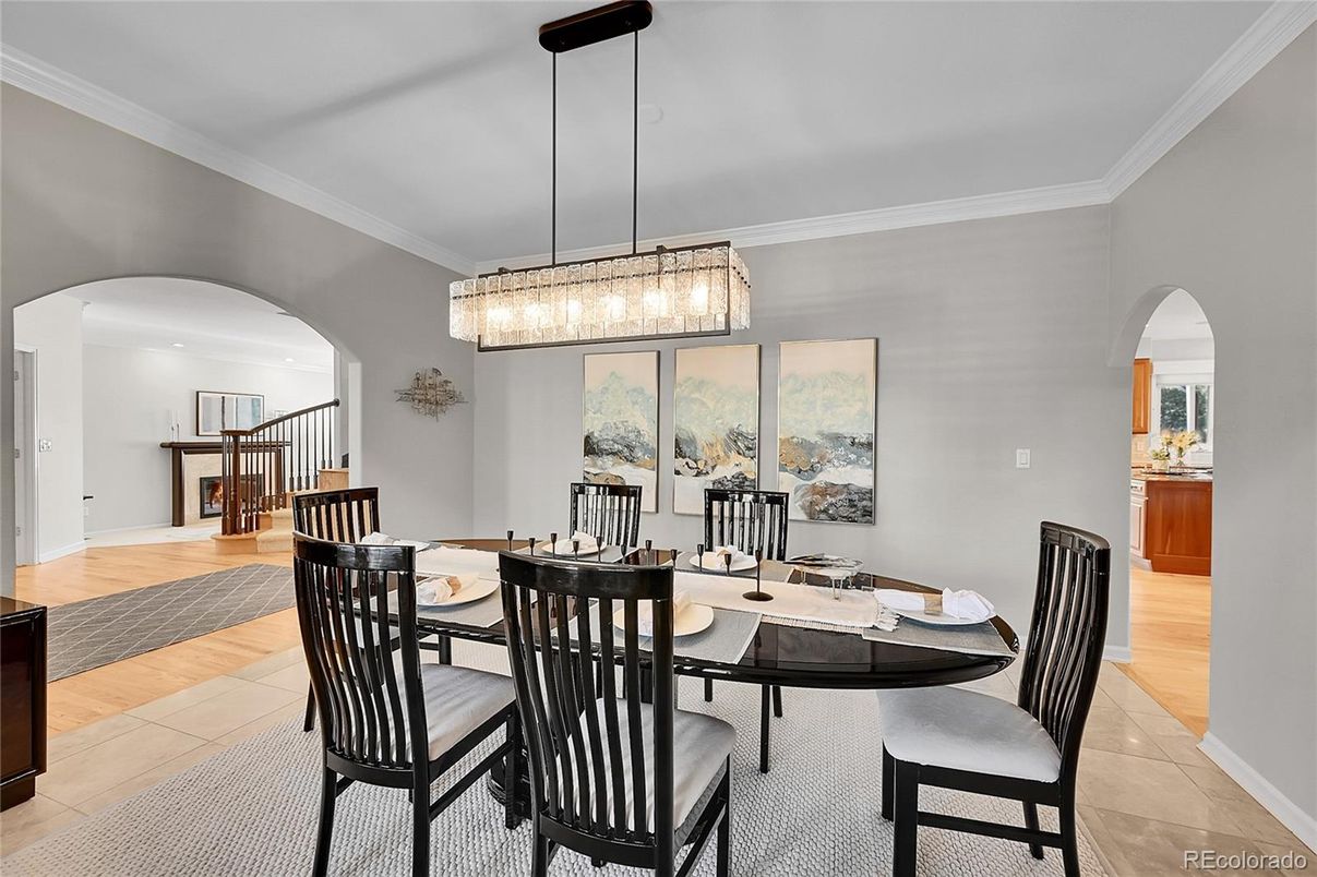 Chandelier, Dining room, Interior, Pendant Lights