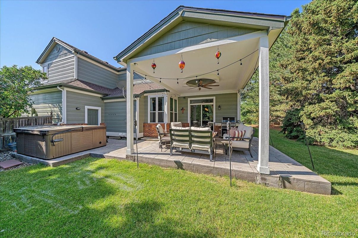 Backyard, Exterior, Hot Tub